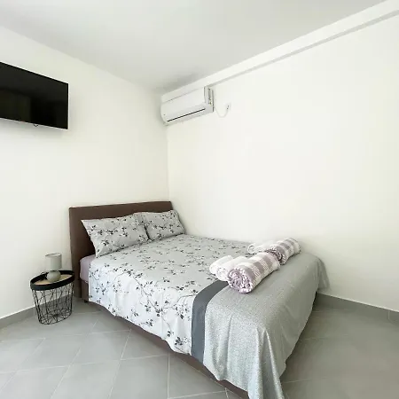 Monika Apartament Budva
