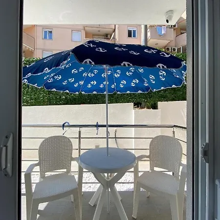 Apartament Monika *